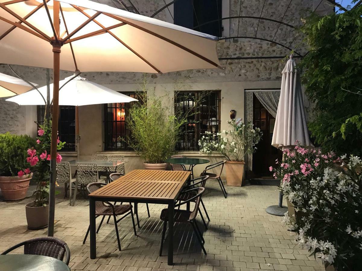 Hotel Du Moulin Allemagne-en-Provence Exteriör bild
